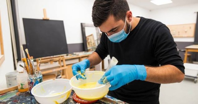 Akrilik Üzerine Selülozik Tiner Kullanılır mı? Etkileri ve Riskler